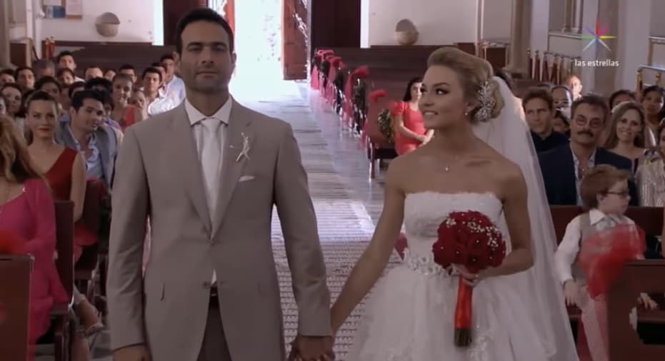 A pesar de la vicisitudes, ‘Montserrat’ logró casarse con ‘José Luis’, aunque tras el incidente, tuvo que reciclar el vestido que usó en su boda con ‘Alejandro’.