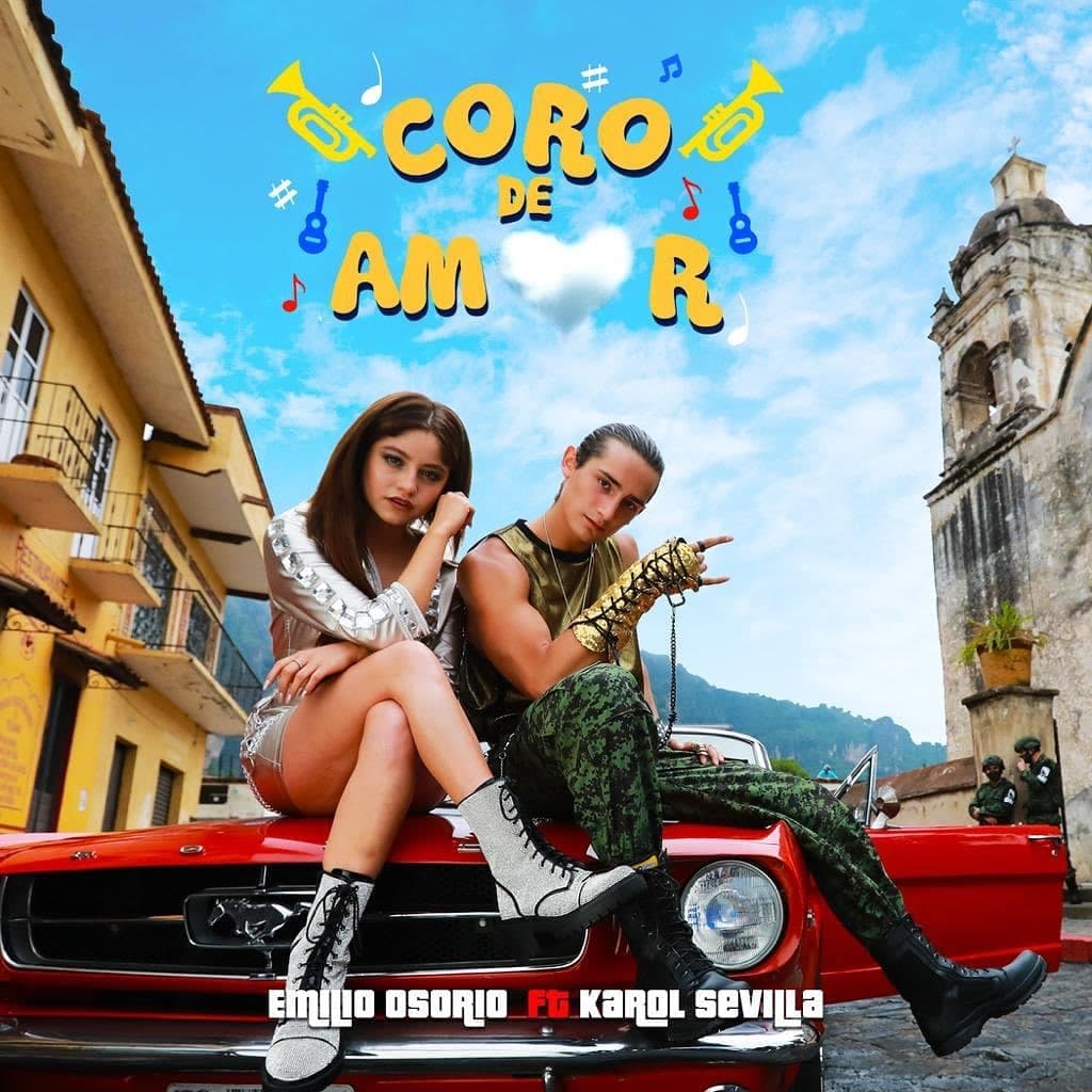 El 25 de julio de este 2020, Karol y Emilio grabaron el video de ‘Coro de Amor’ en Tepoztlán en medio de la nueva normalidad con sana distancia y el uso de cubrebocas.