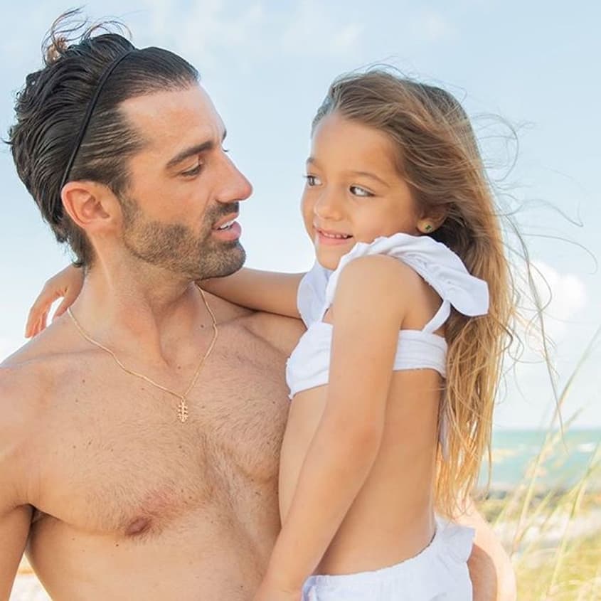 Mientras que Toni compartió: “Hoy hace 5 años vino a nuestro mundo Alaïa, para traernos amor eterno y agrandar nuestra familia. Tu mamo @ adamarilopez y yo te amamos con todo nuestro ser. ¡Felicidades!”.