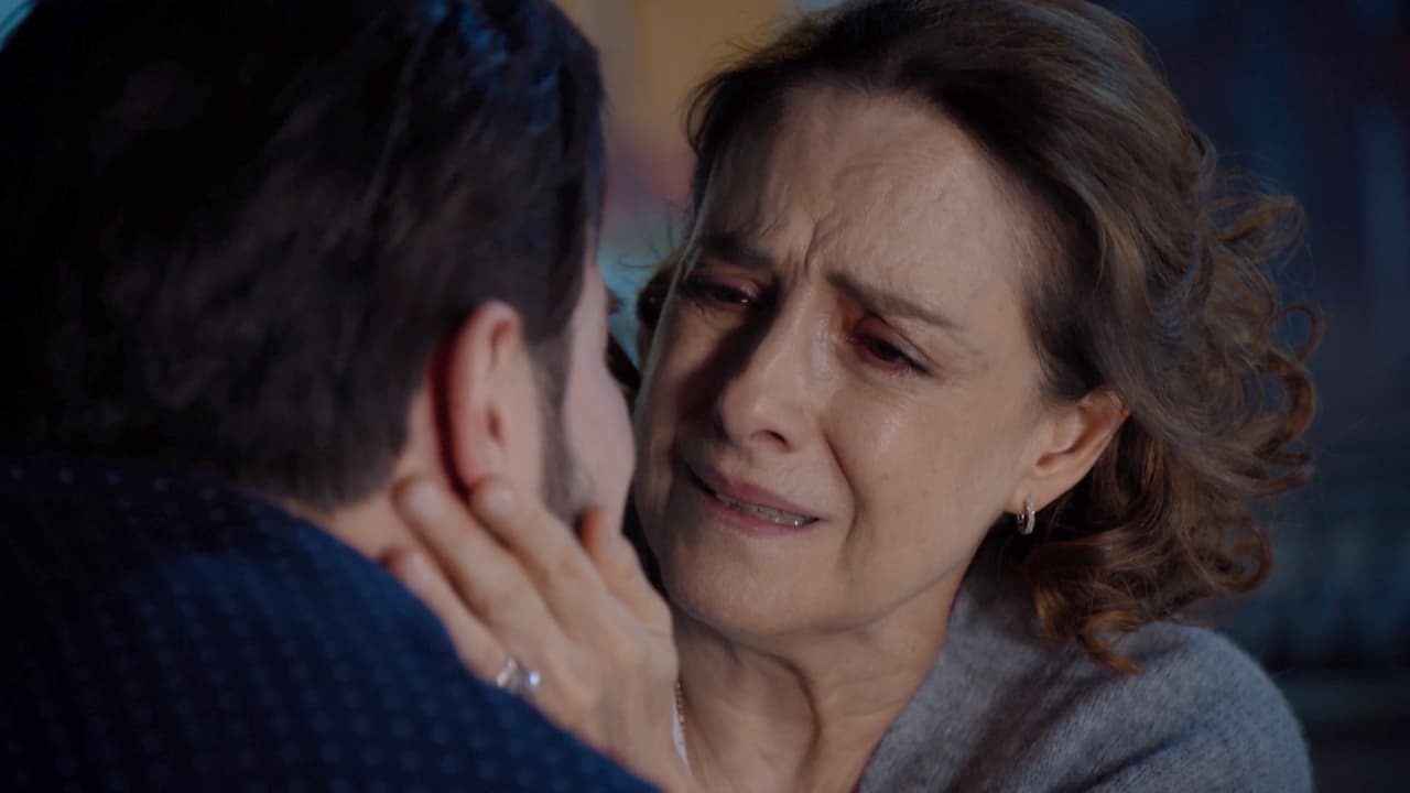 "Yo soy el que solo te trajo sufrimiento, ¡no merecías esto! Perdóname mamá, perdóname mamita, te suplico que me perdones".