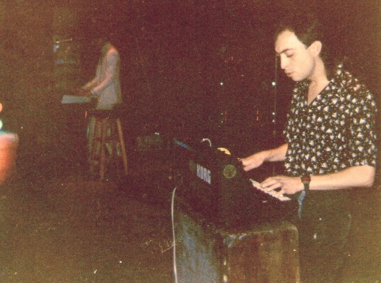 Carlos Robledo, músico mexicano.