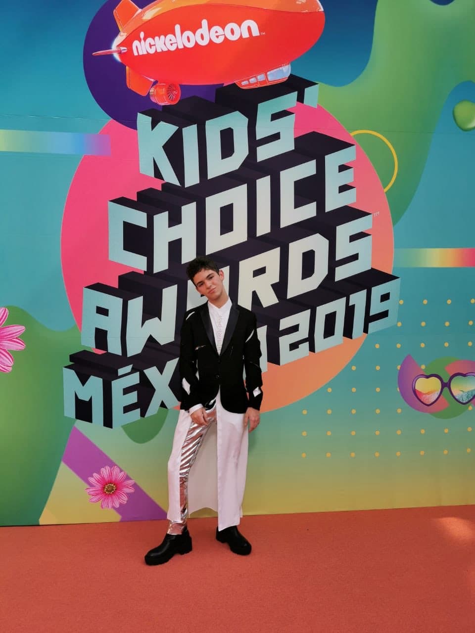 Aristemo recibe tres premios en los Kids' Choice Awards México 2019
