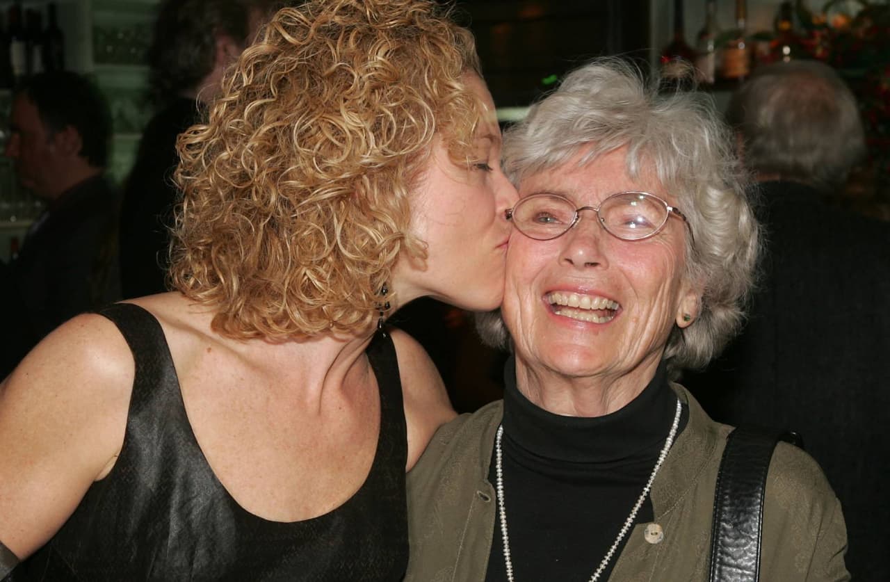 Muere famosa actriz de películas como ‘Carrie’ y ‘Blue Velvet’, tenía 100 años de edad 