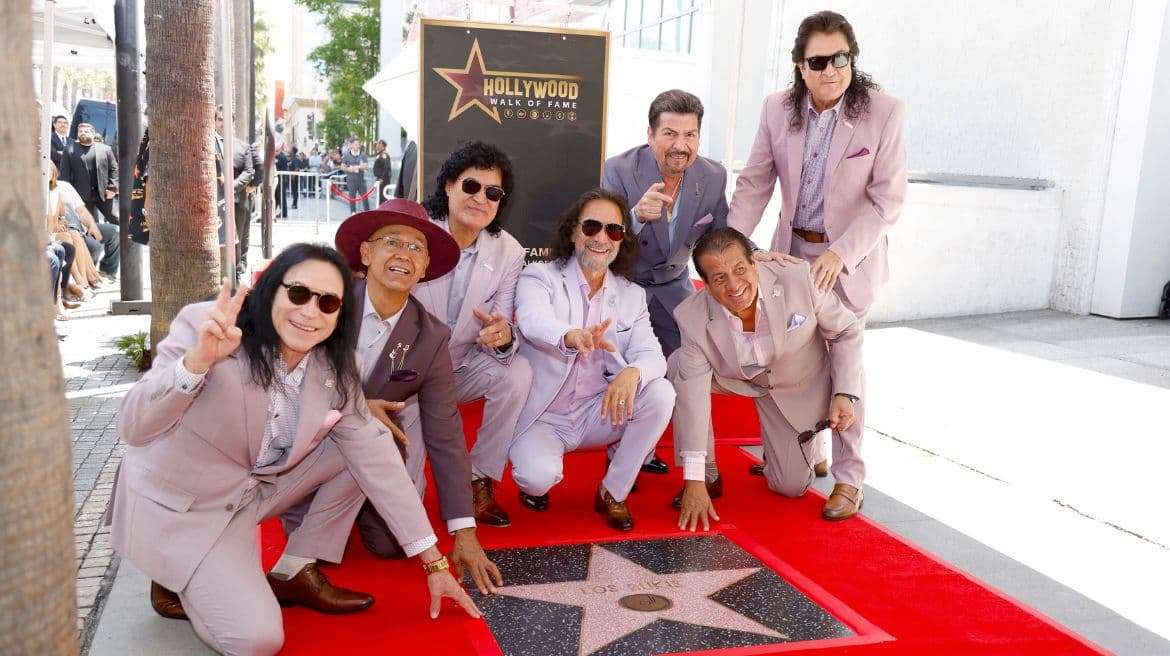 Los Bukis hacen historia: reciben su estrella en el Paseo de la Fama de Hollywood