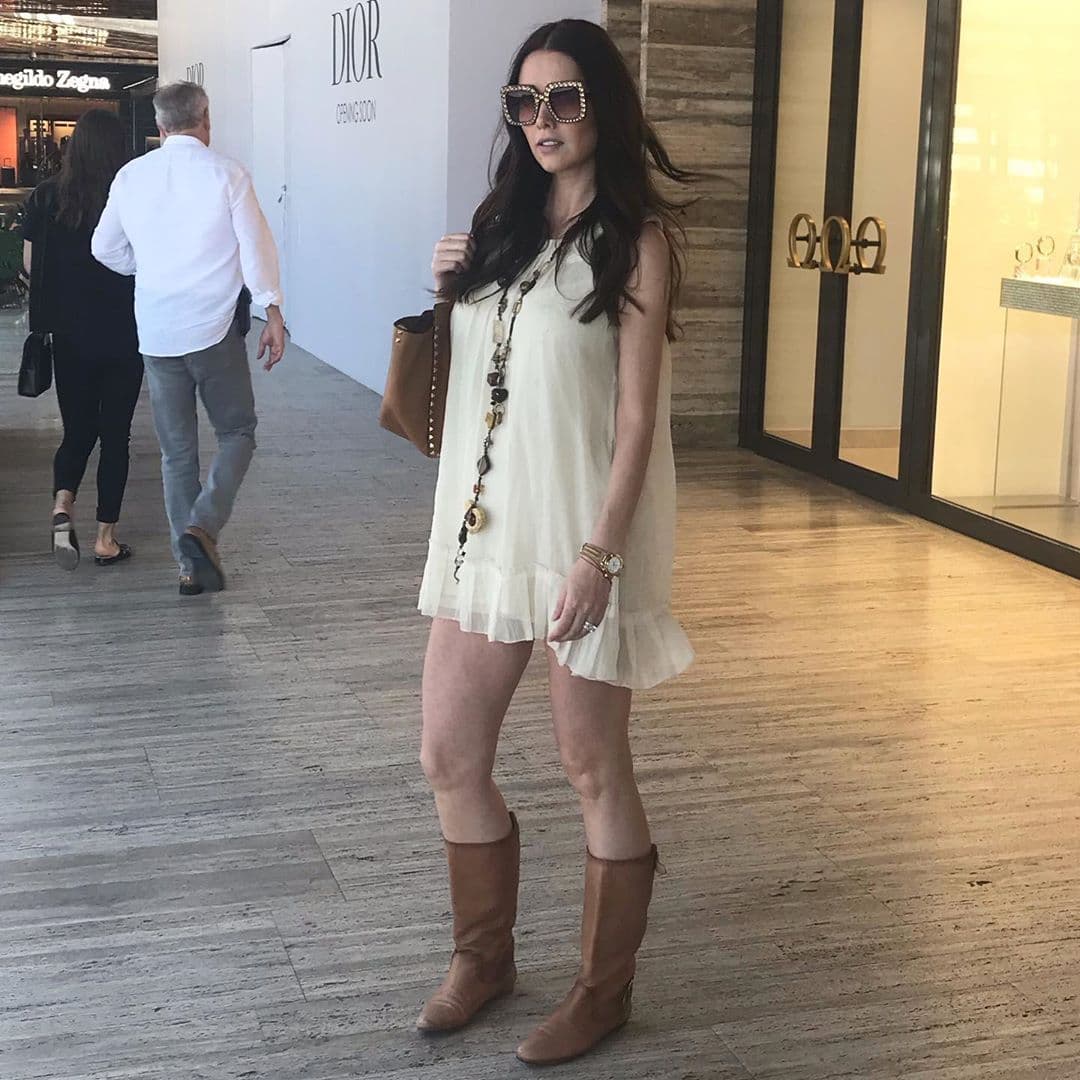 Y aunque, según ella, aún no se le nota el embarazo, recientemente compartió en Instagram una fotografía en la que deja ver su pancita.