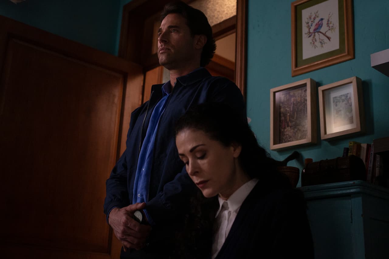 Pero 'Caridad', madre biológica de 'Renata', no lo permite pues quiere cumplir los deseos de su 'Alondra'.