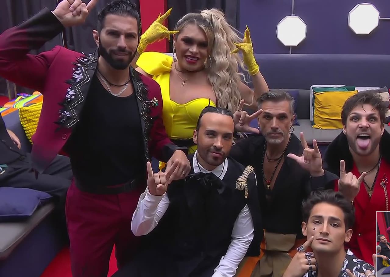 Última foto del team infierno juntos