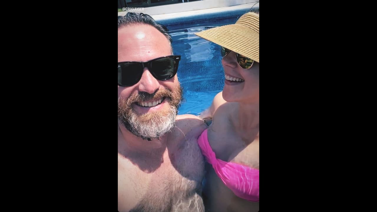 Eva Cedeño, cuñada de la actriz, no viajó por motivos de trabajo, pero sí le dedicó una amorosa felicitación. “Feliz vida a la mujer, a la mamá y al ser humano admirable que eres. Llena de luz y de ganas, una guerrera siempre. Te quiero, te admiro y te respeto”.