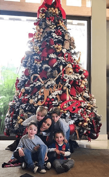 Inés Gómez Mont hereda su entusiasmo por la Navidad a sus seis hijos. Foto: Instagram