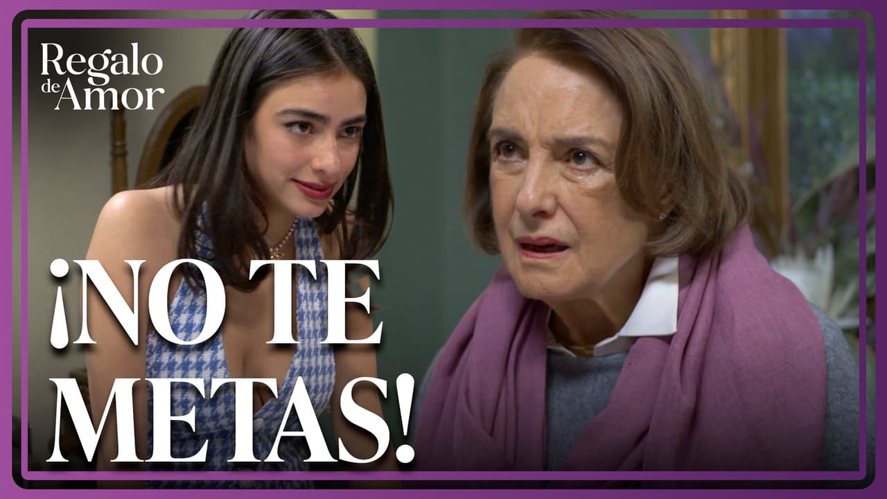 Catalina intenta hacer que Fedra recapacite
