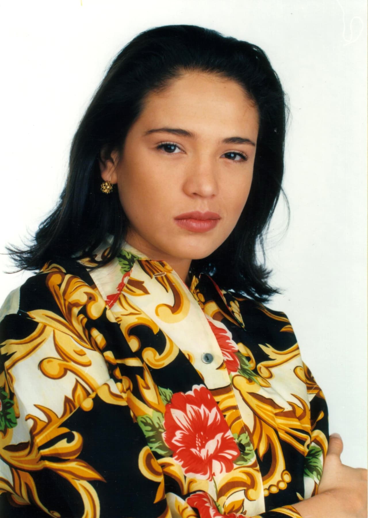 YOLANDA ANDRADEDesde su debut en “Yo no creo en los hombres” se convirtió en la revelación de principios de los 90, brillando toda esa década con títulos como “Las Secretas intenciones” “Retrato de familia”, “Sentimientos Ajenos” y “Los hijos de nadie” con la cual dijo adiós a los melodramas para refugiarse en la conducción.