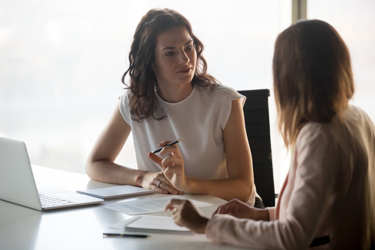 Olvídate de los nervios y descubre qué decir en una entrevista de trabajo