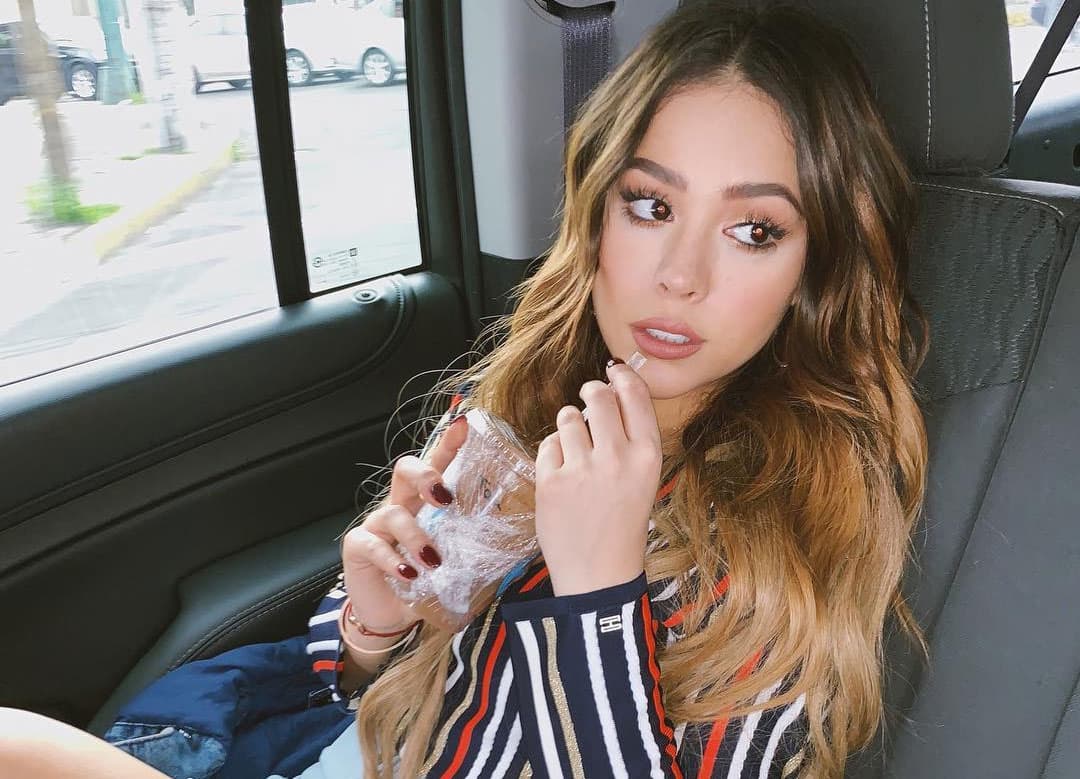 Danna Paola habla de la ardiente escena de sexo que incendió la red