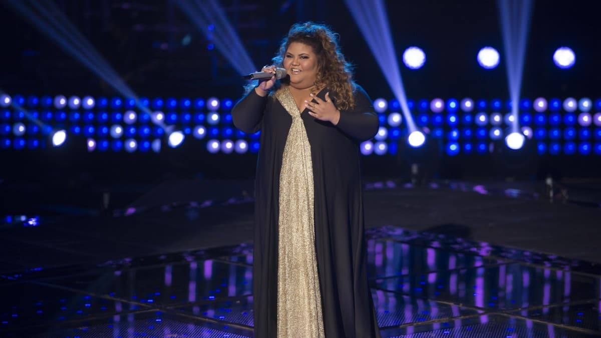 Tras bajar más de 90 kilos, ganadora de ‘La Voz… México’ impacta al posar desnuda