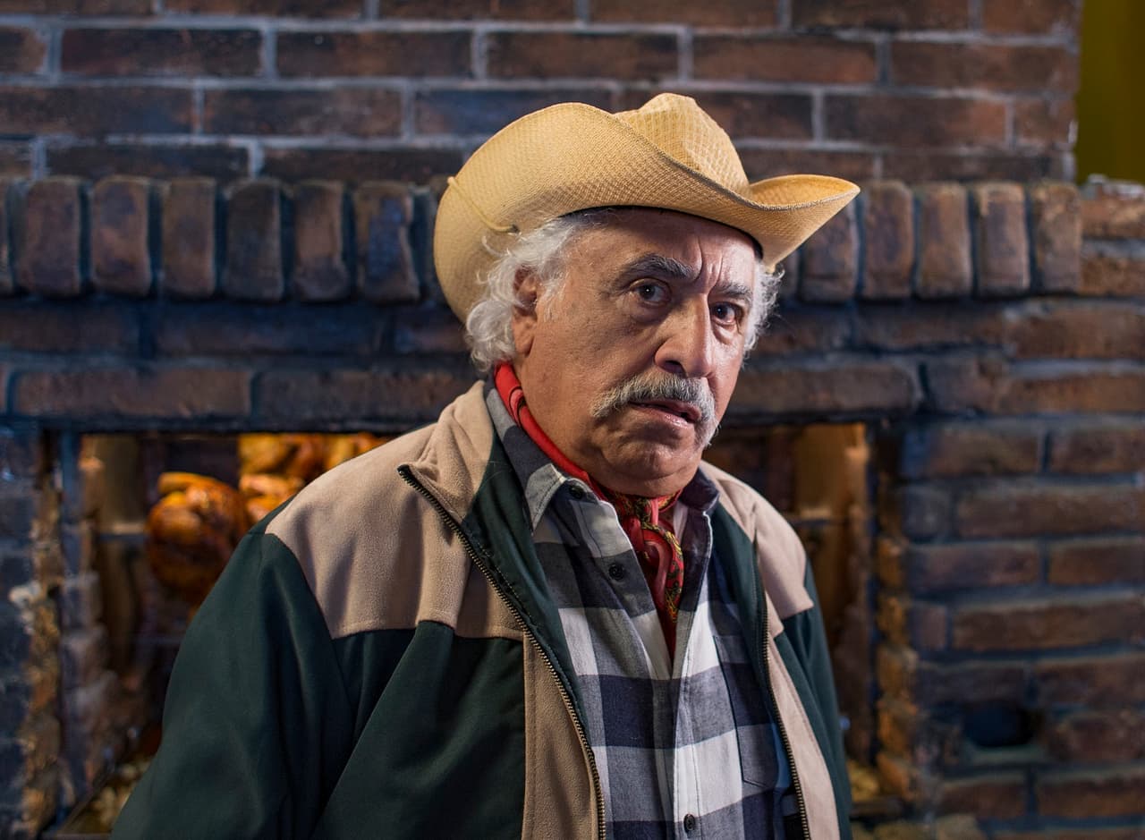 Rafael Inclán es un primer actor que forjó su carrera artística desde el cine de ficheras en la década de 1980 hasta las telenovelas. A continuación, hacemos un recorrido por su trayectoria.
