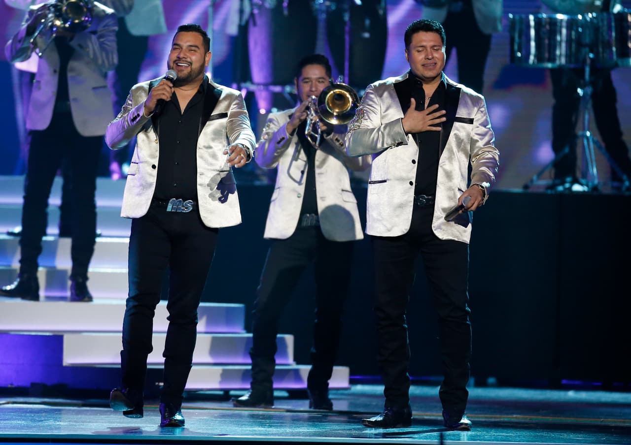 Natalia Jiménez presume grabación con Banda MS