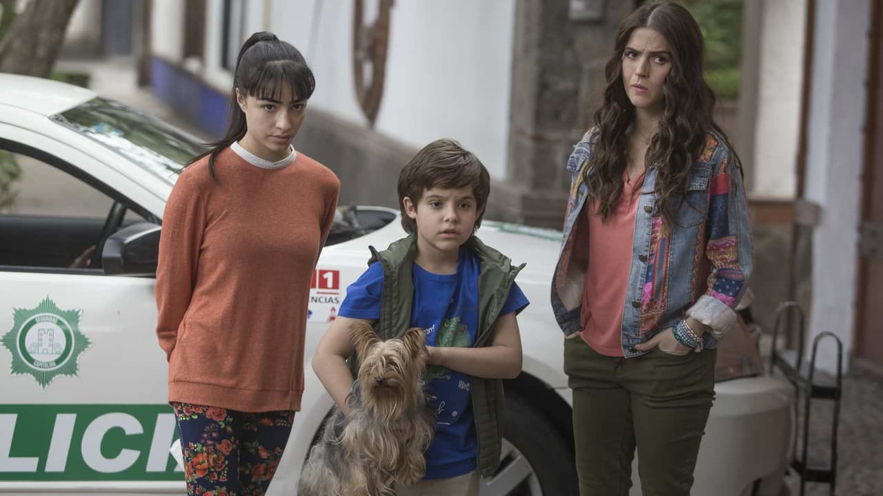 Detrás de Vencer el Desamor: Así se crean las patrullas de policía de la telenovela