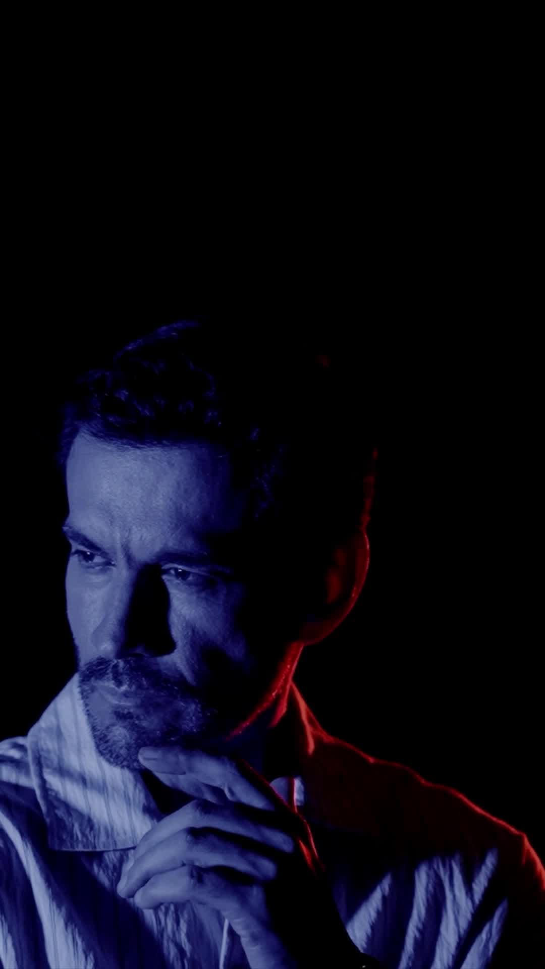 David Zepeda es Salvador en Los Hilos del Pasado