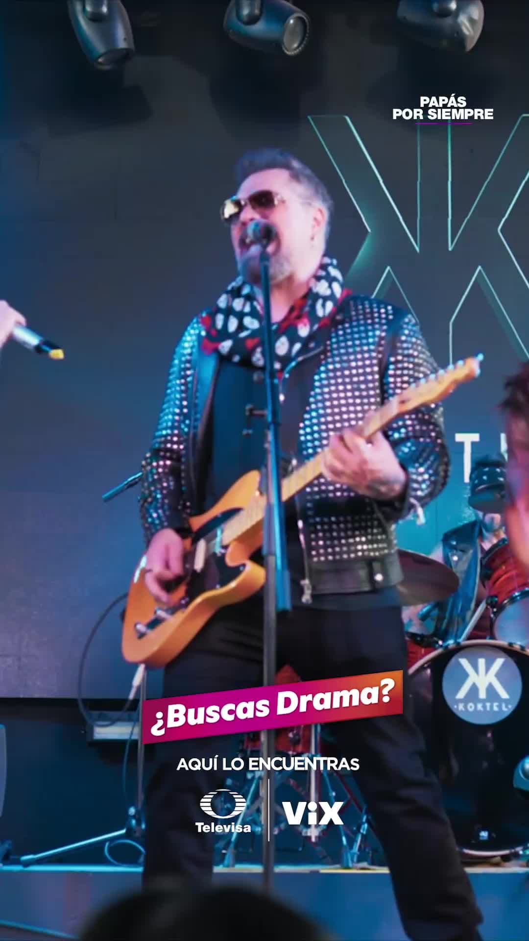 Tino se desmaya y Melina lo besa