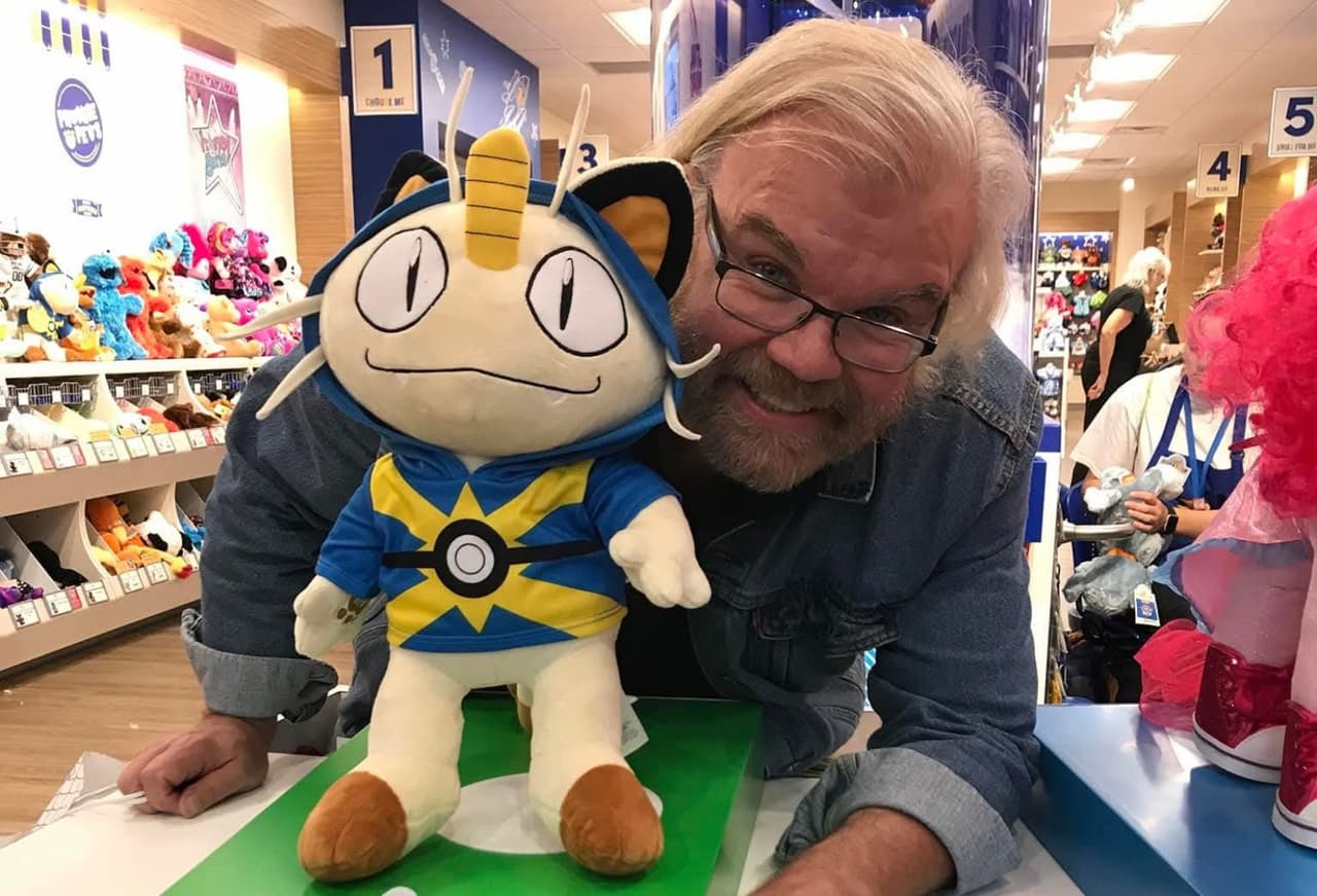 Muere James Carter Cathcart, icónica voz del anime de 'Pokémon'; tras una dura lucha contra el cáncer de garganta 