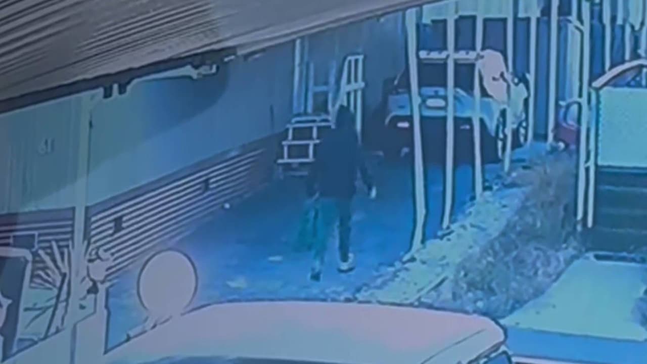 Encuentran 4 bombas caseras en parque de casas móviles de Long Beach