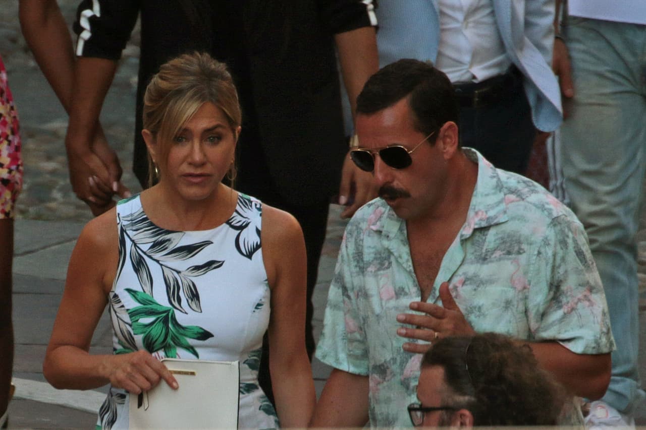 Adam Sandler y Jennifer Aniston en el rodaje de ‘Murder Mystery’