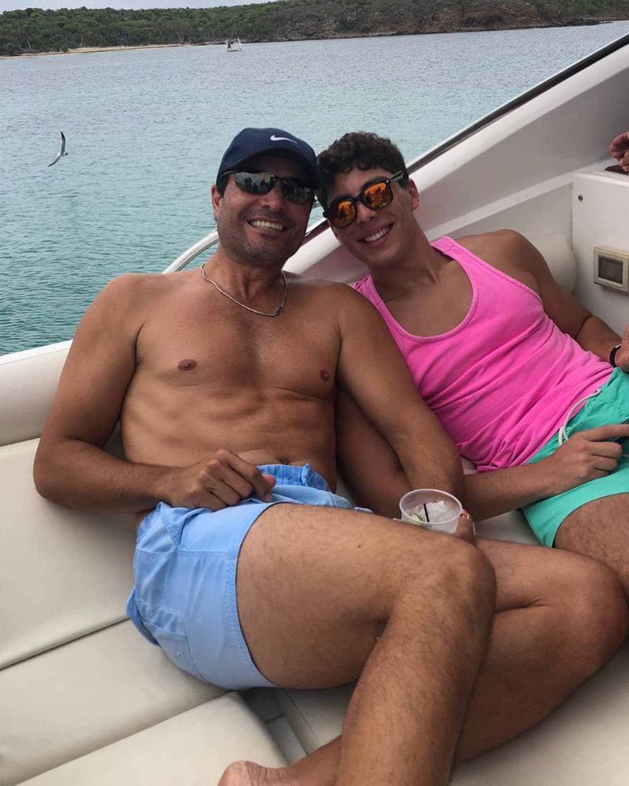 Chayanne y su hijo vuelven a posar sin camisa y causan furor en Instagram