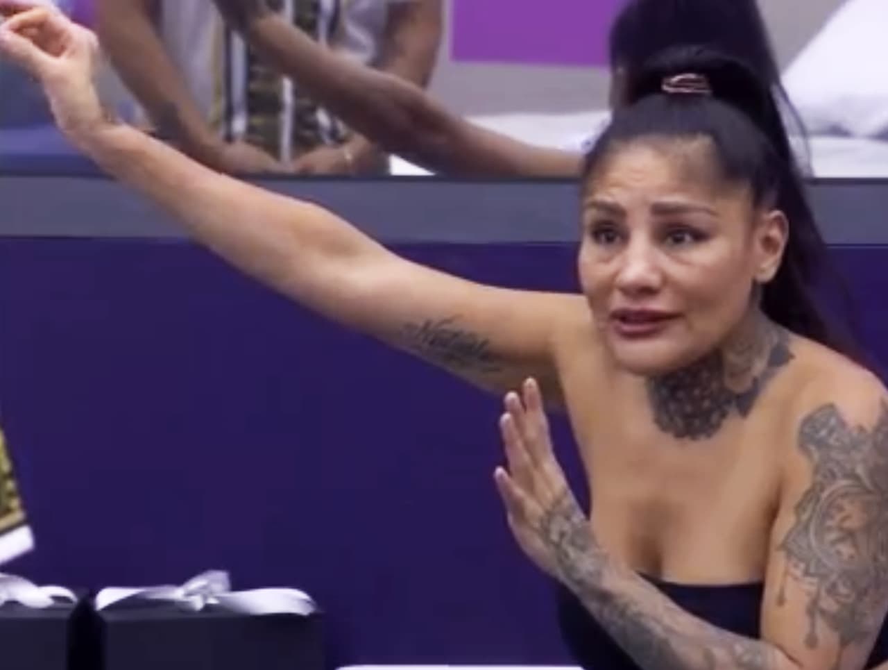 Barby no aguanta más, llora e intenta abandonar 'La Casa de los Famosos México': "Me voy a la chin**da"