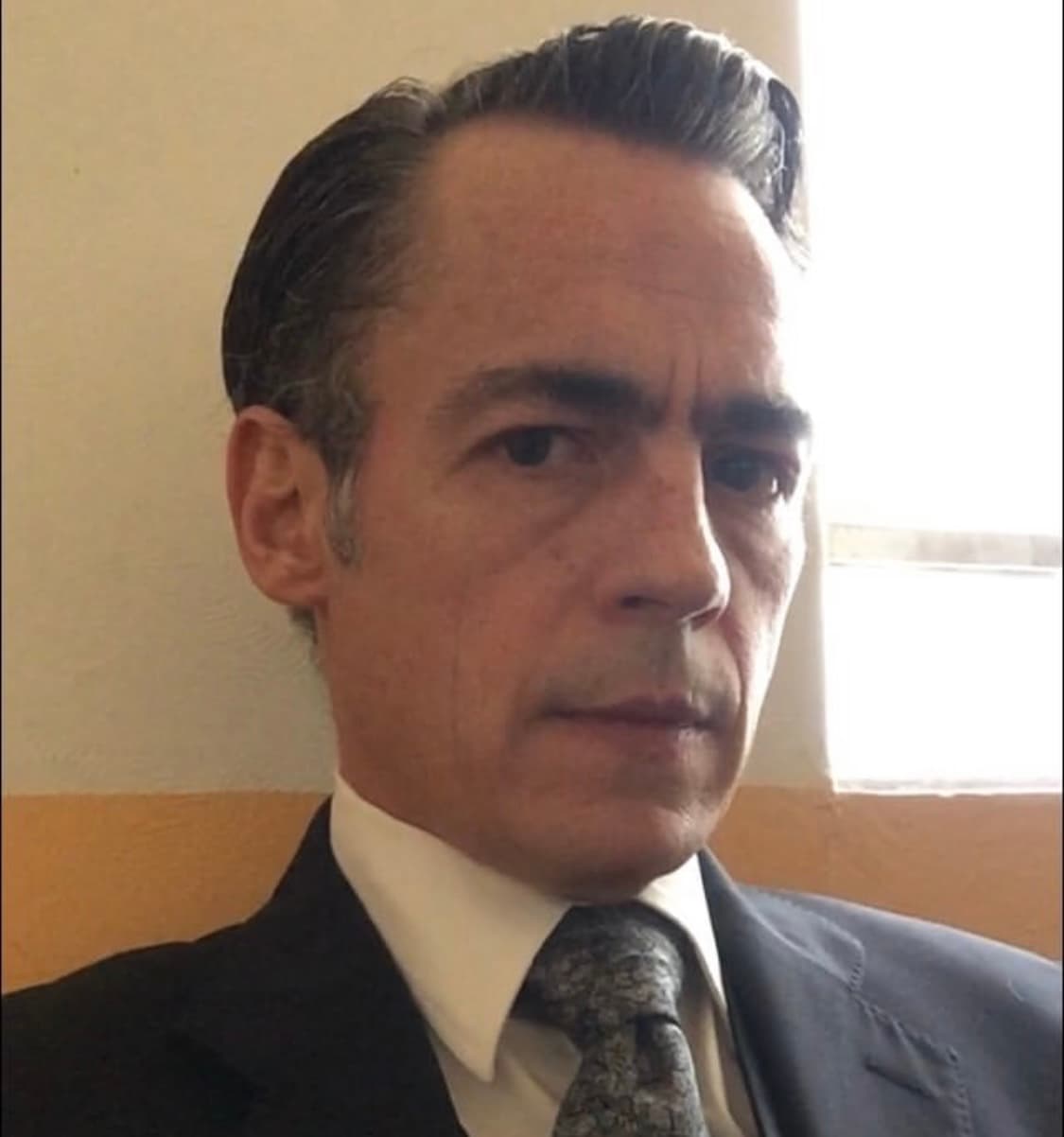 El último proyecto en que el actor participó en televisión fue en la bioserie 'Silvia Pinal, frente a ti', donde dio vida al director de cine mexicano Rogelio A. González.