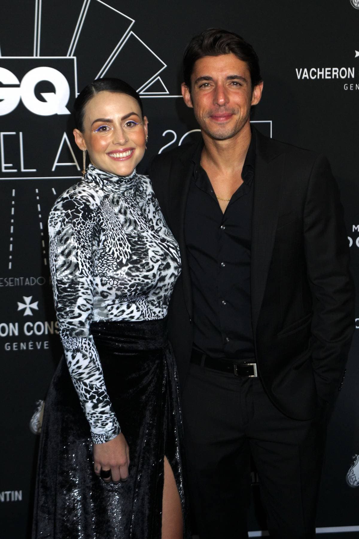 Zuria Vega y Alberto Guerra. La pareja, con seis años de diferencia, se casó en 2014 en una íntima ceremonia en Bahía de Banderas en Nayarit. En 2017 le dieron la bienvenida a su primogénita Lúa y en 2019 a Luca, su segundo hijo.