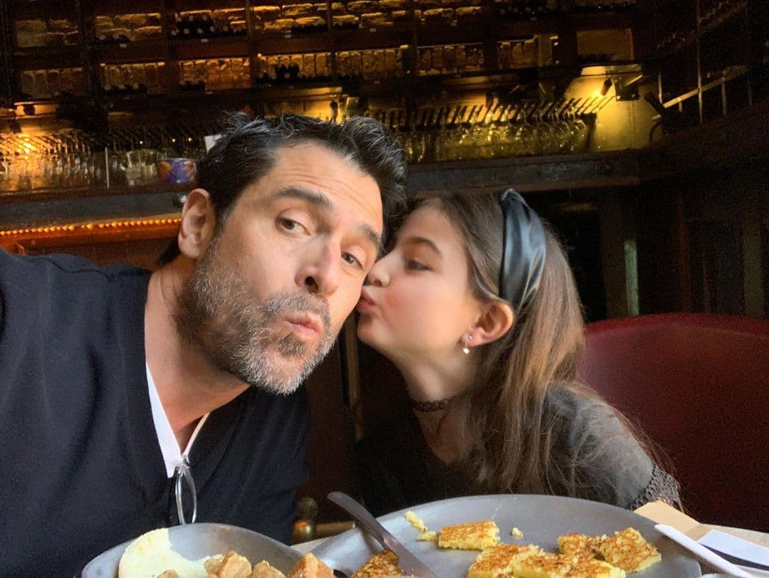 Rafael Novoa: ella es Alana, la hija de 'Miguel' en 'Cabo' en la vida real