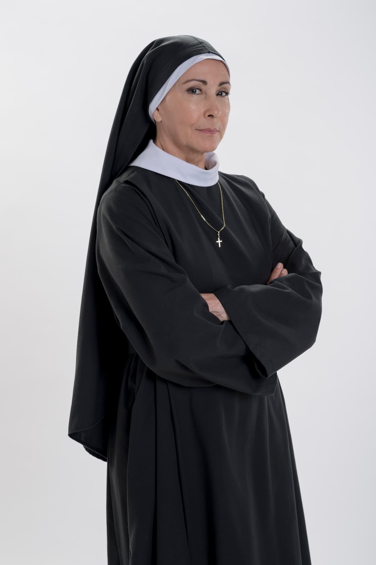 Blanca Guerra regresa a las telenovelas como "Matilde", la madre de "Bárbara" que desaparece del pueblo para convertirse en monja.