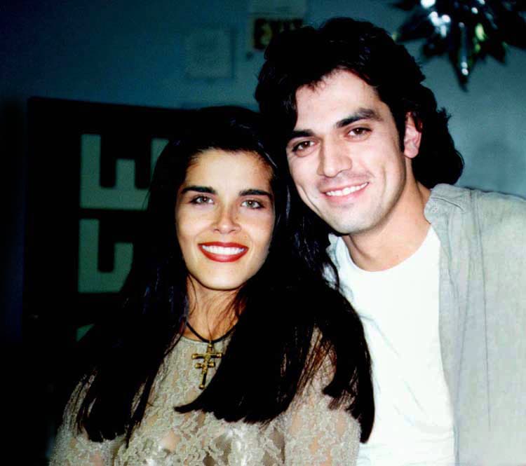 En 1994, Jorge Salinas y Adriana Cataño grabaron la telenovela ‘Morelia’ y tuvieron una relación. Un año después nació Gabriela, su hija, pero el romance no prosperó, ya que el actor llegó al altar en 1996 con Fátima Boggio.