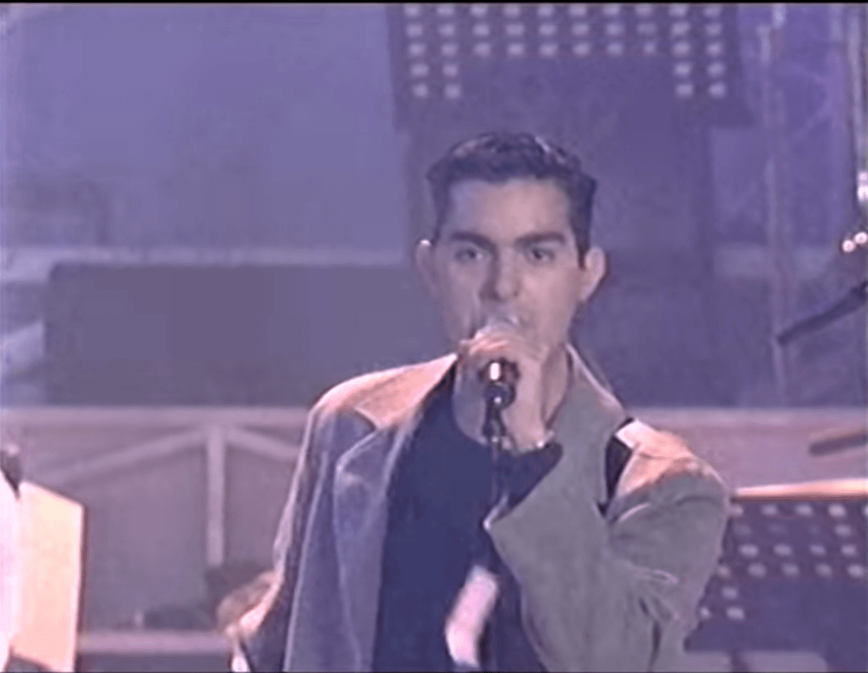 En DKDA, Ernesto D’Alessio dio vida a Mateo D’Avila, un joven enamorado de la música.