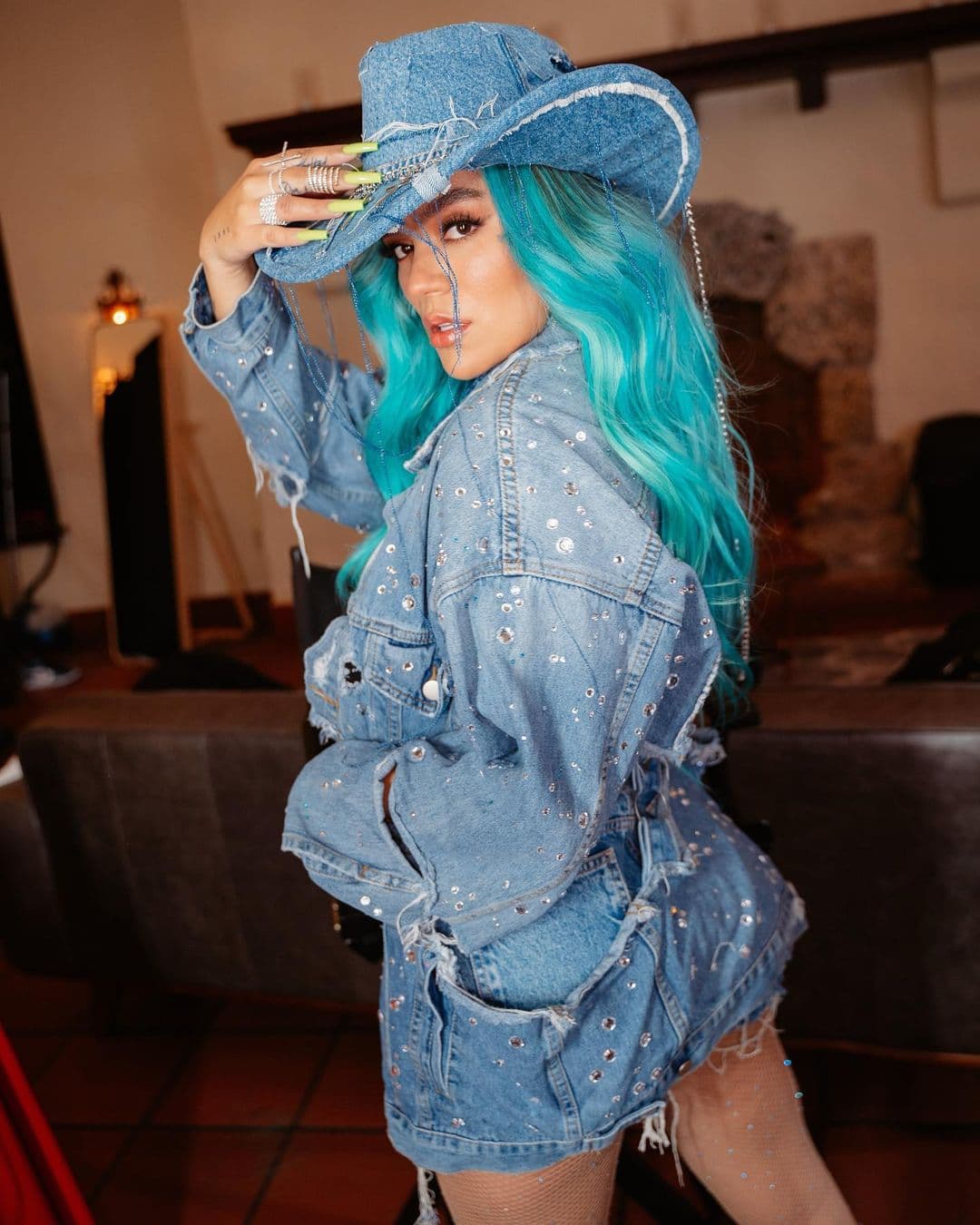Karol G deja al descubierto su figura, sin filtros ni photoshop