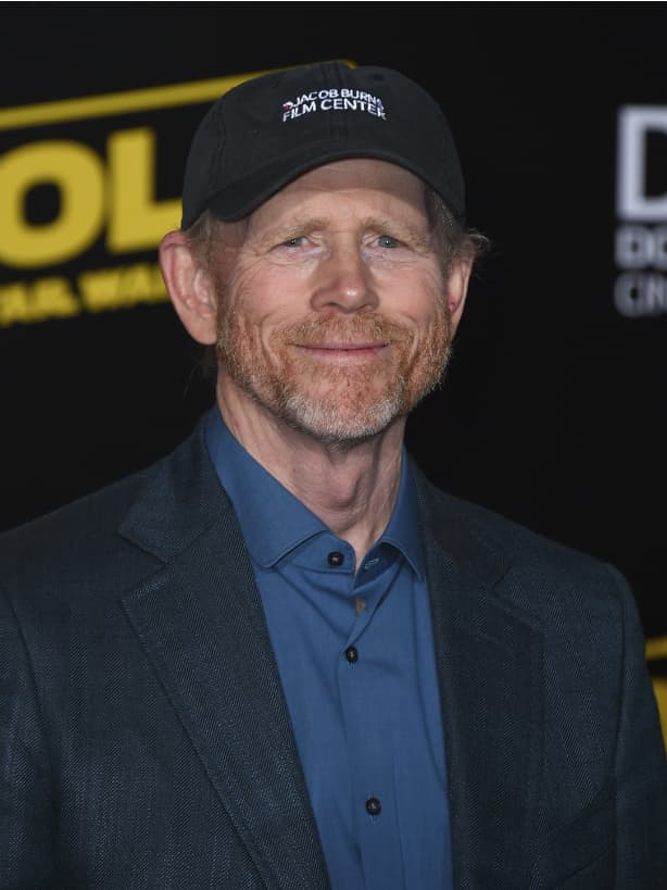 Tras un cambio de directores, Ron Howard fue el elegido para terminar la película de Han Solo.