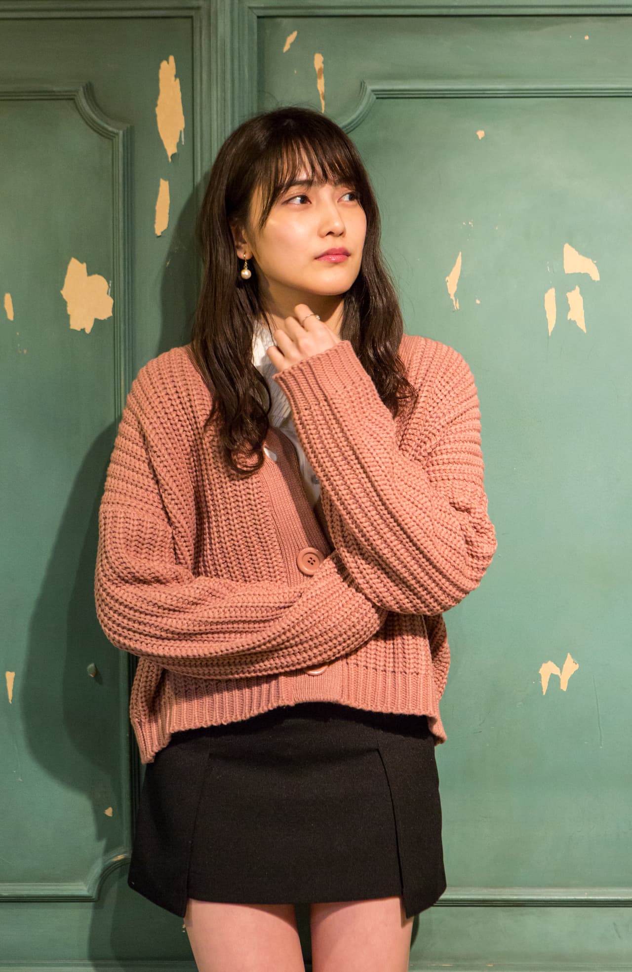Anna Iriyama: inició su carrera en el 2010 al ser elegida para participar en el grupo AKB48, con el que saltó a la fama y la llevó a estelarizar programas japoneses.