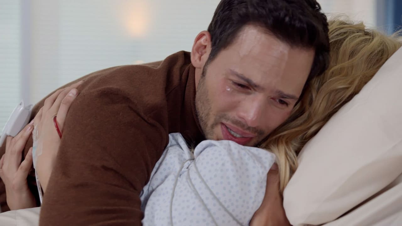 Simón le salva la vida a Sara; ambos se perdonan