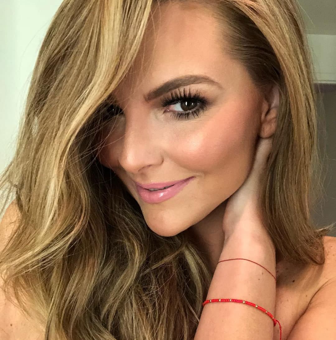 Marjorie de Sousa impacta con provocativa pose: “Me amo”