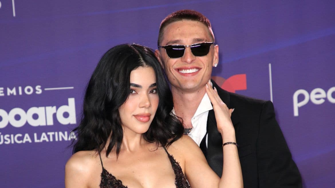 Kenia Os y Peso Pluma celebran 9 meses de feliz noviazgo