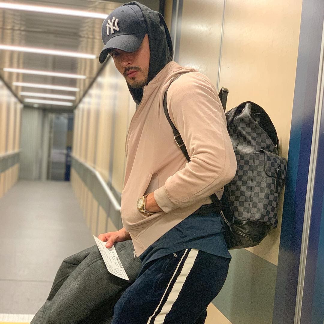 Ante los comentarios de la modelo, el joven simplemente se limitó a decir que “la perdonaba”, dejando claro que era un caballero y que ante todo la “respetaba”.