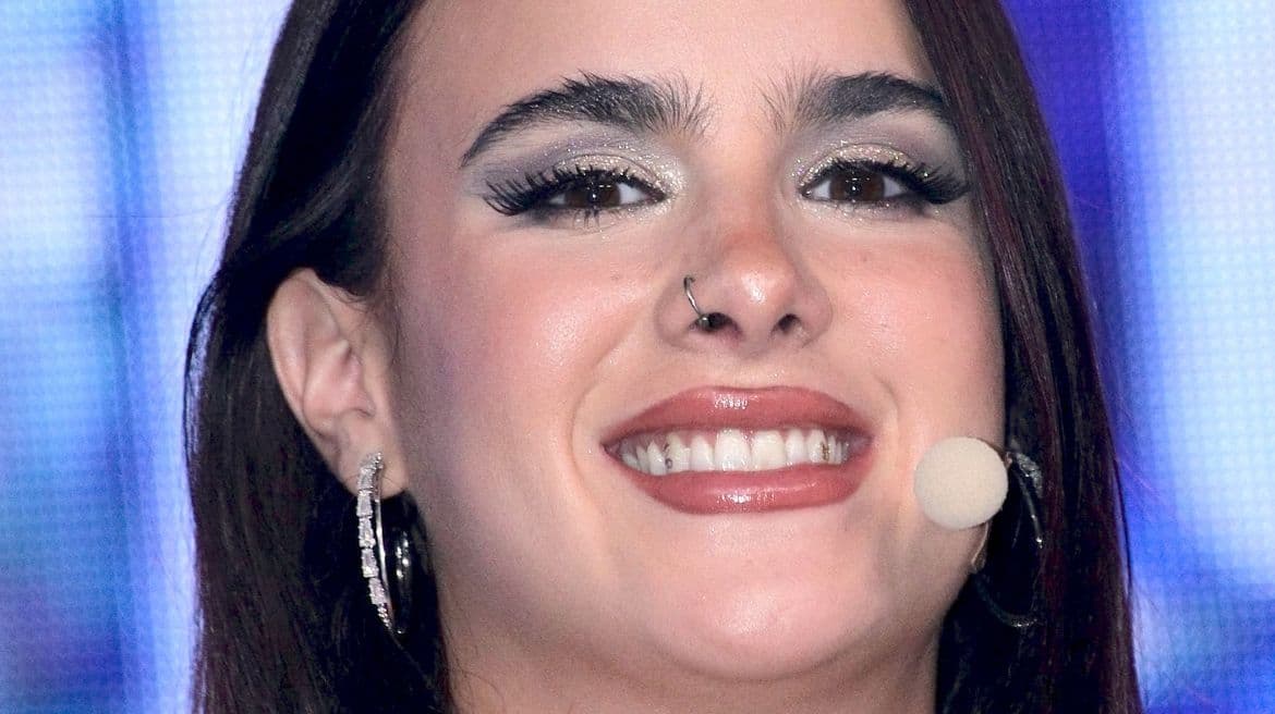 Gala Montes revela qué llevará en su bolso para los Latin Grammy 2025