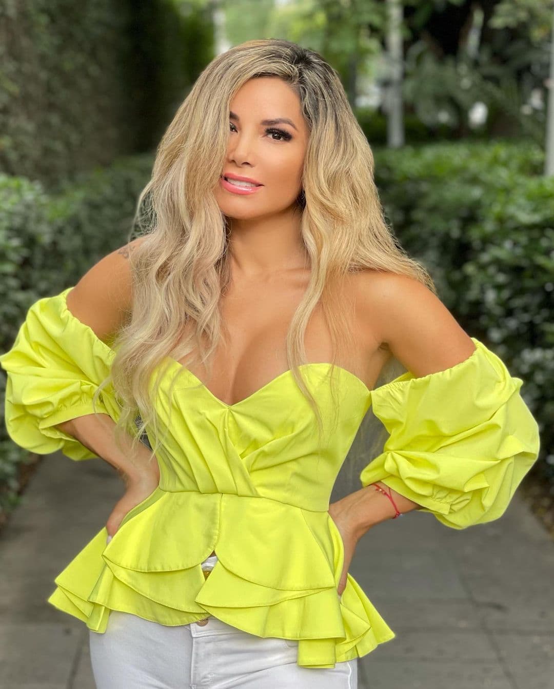 Aleida Núñez vive un romance con Bubba Saulsbury