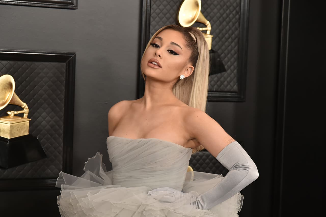 Ariana Grande muestra cómo luce su verdadero cabello durante la cuarentena