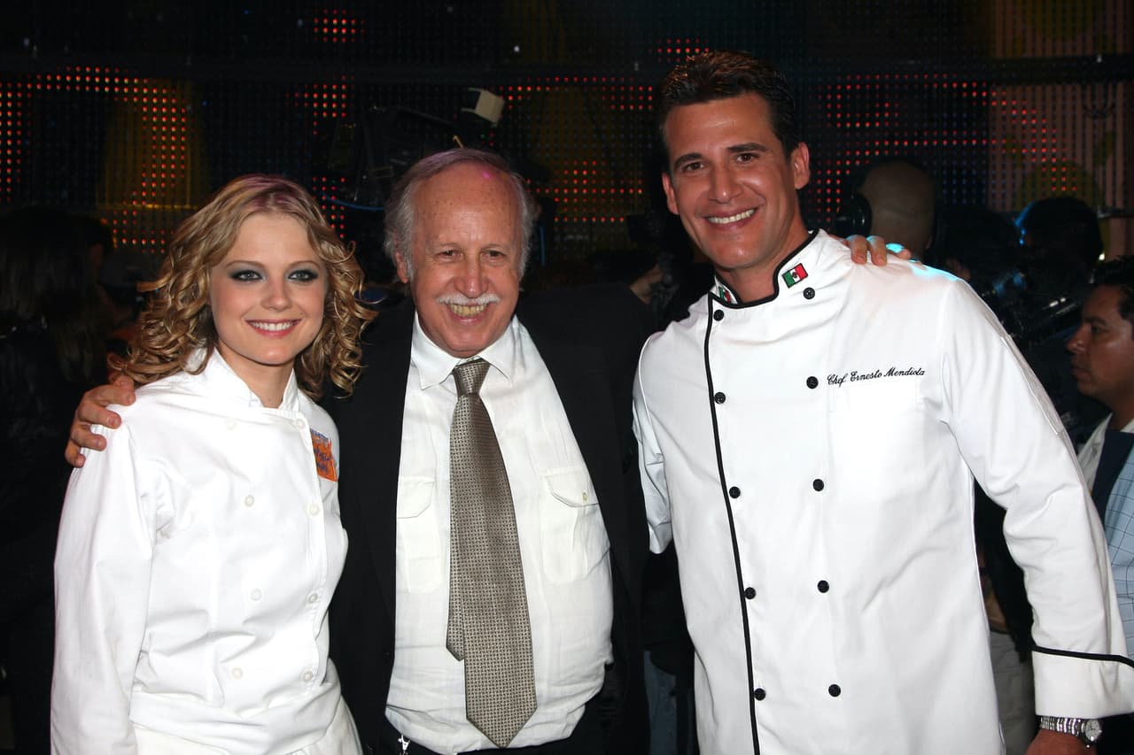 En 2008, Héctor Ortega participó junto a Ana Layevska y Jorge Aravana en la telenovela ‘Querida enemiga’.