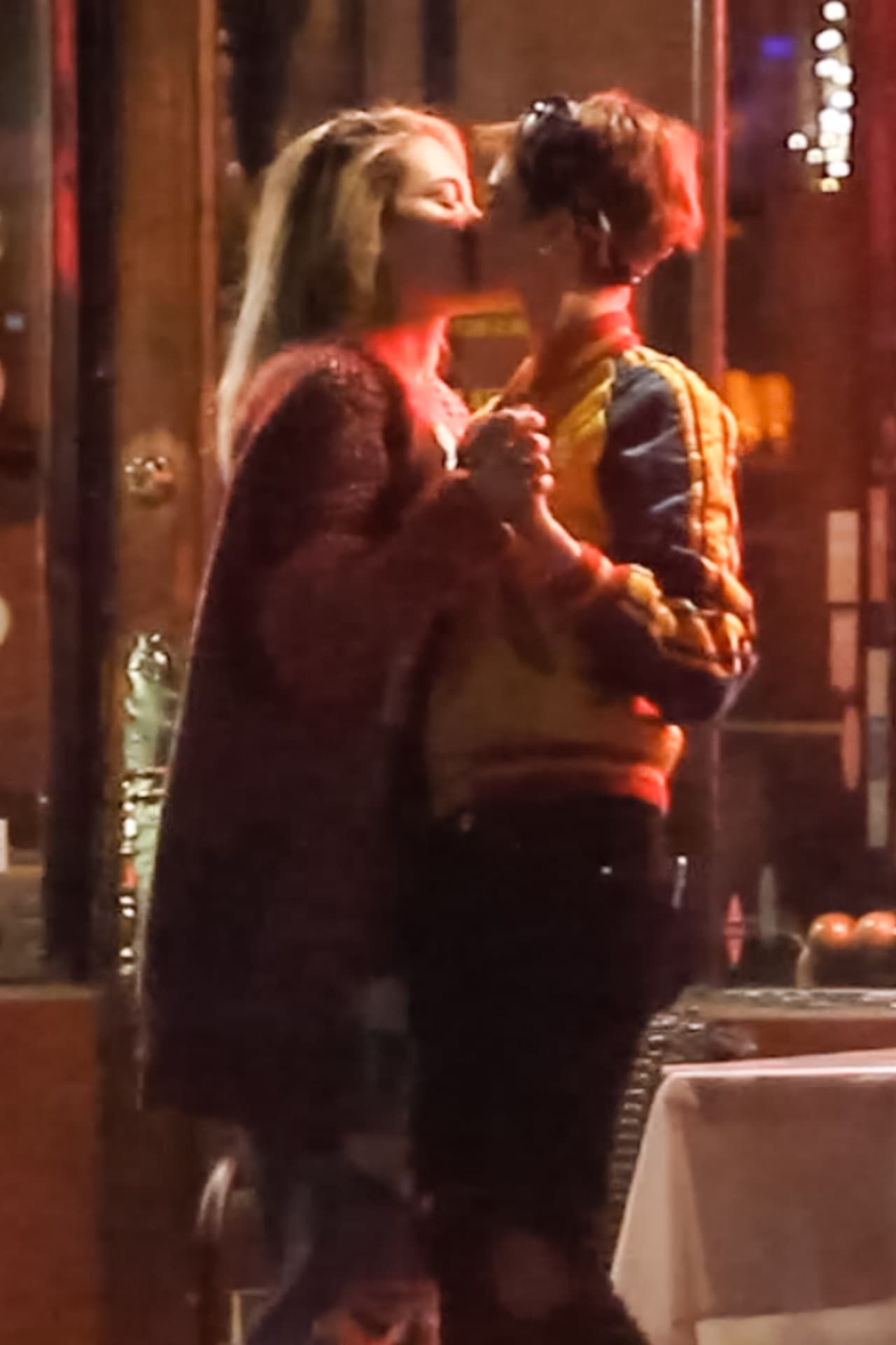 Desataron los rumores de un posible romance lésbico.