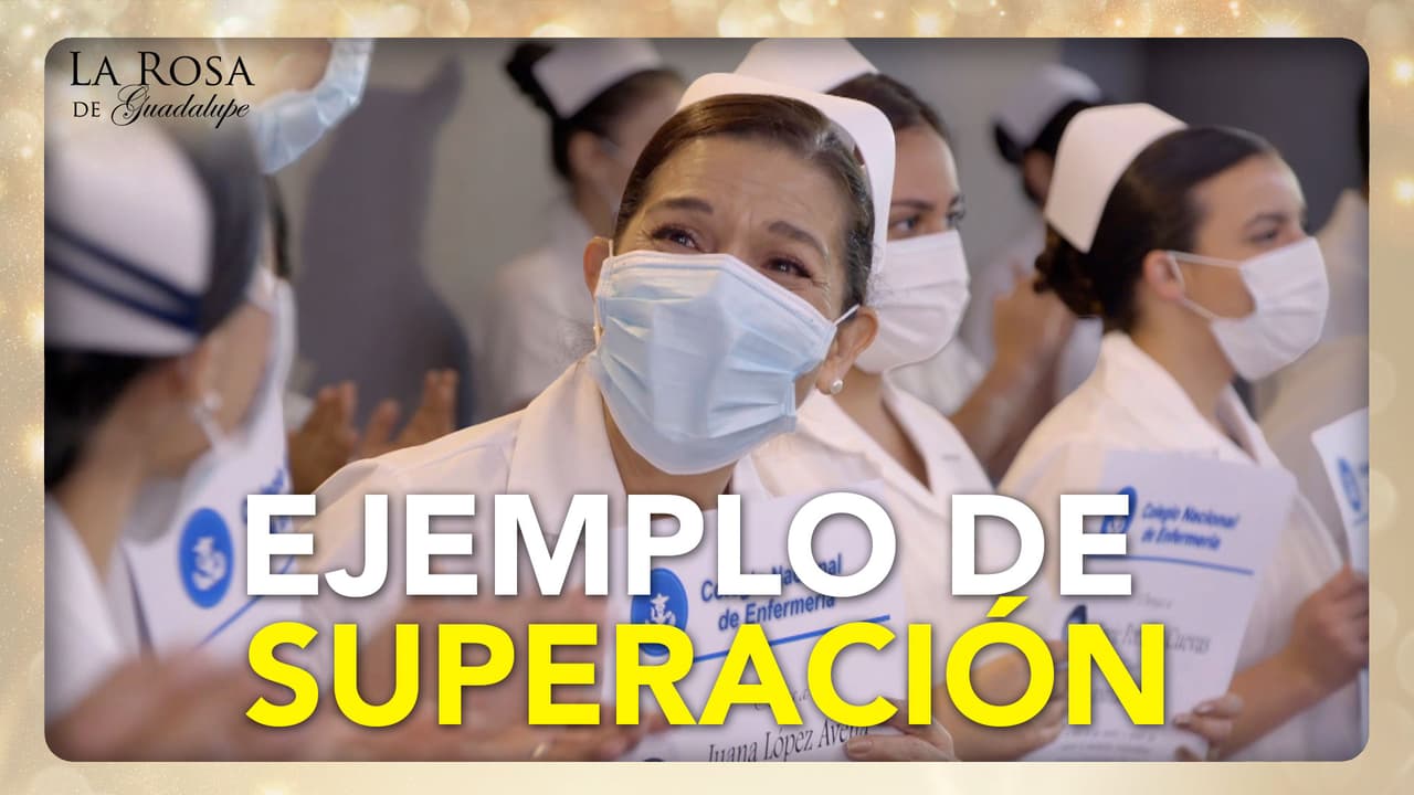 Juanita demuestra que la edad no la define y se convierte en una profesionista honorable