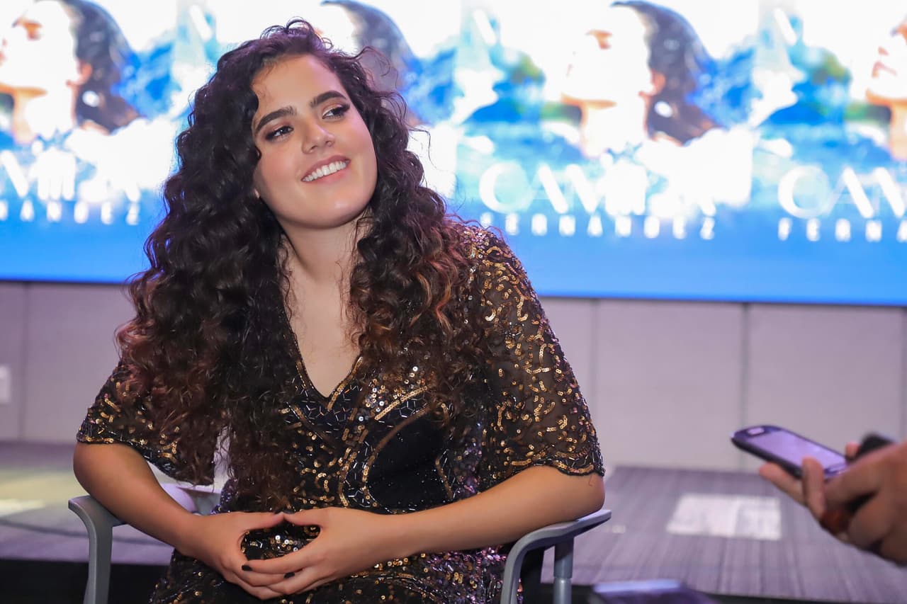 La hija de Alejandro y nieta de Vicente Fernández se lanza formalmente al mundo de la música.