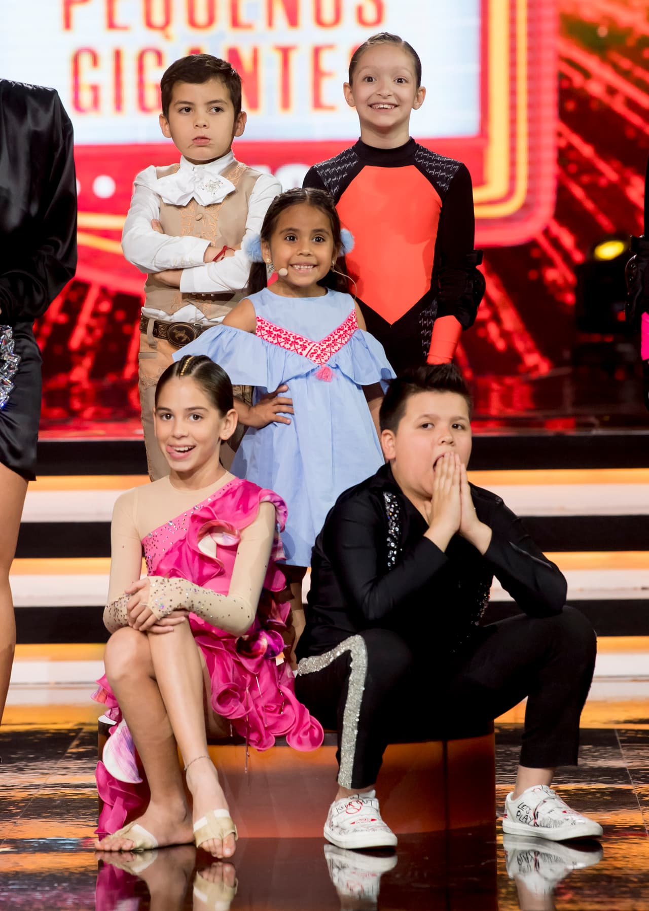 Beba, la capitancita de este escuadrón, se robó el corazón de la audiencia por su talento al recitar un poema en náhuatl. Durante el primer episodio, explicó que "yolitzin" significa "corazón".