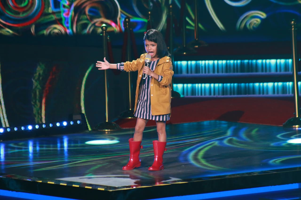 Abril Medina dejó helados a los jueces con su interpretación de Tu Falta de Querer.
